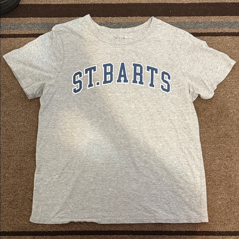 St Barths Zoe Liv EUC gray block collegiate lettering retro travel t-shirt M